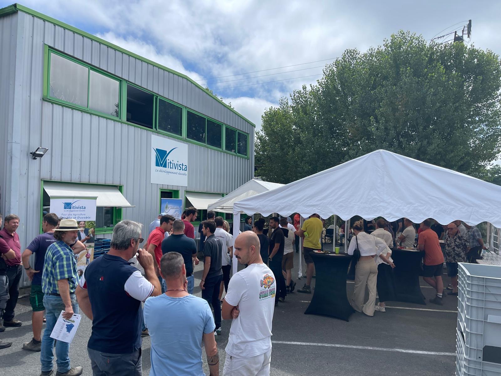 12142541-efe2-403d-8146-56aead74315f